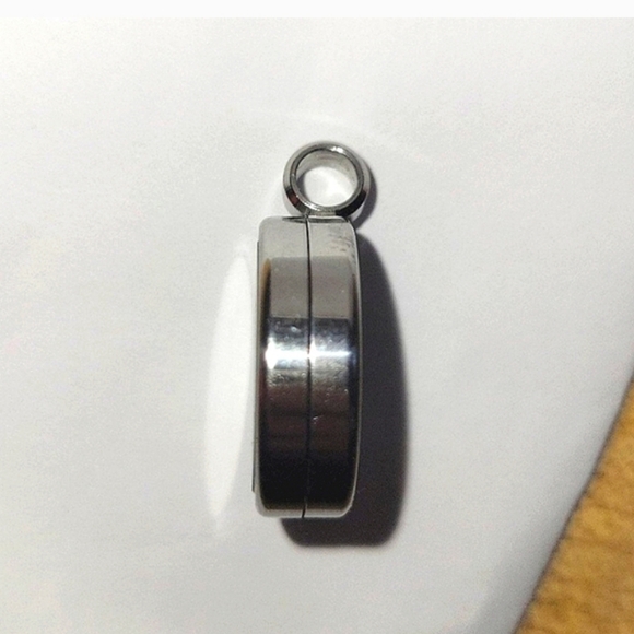 🐝 15mm Solid .999 silver Honey Bee Pendant Handmade Unisex Jewelry Hand Poured - Picture 6 of 6